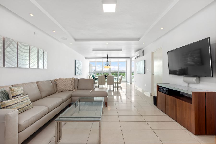 5575 Ave Isla Verde Condominio Ocean View 901 Carolina 00979 PR