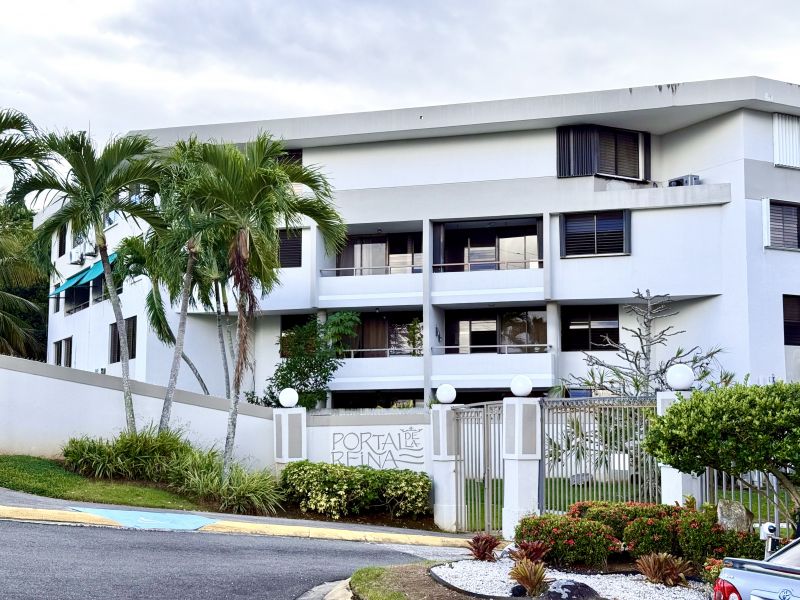 Cond Portal De La Reina Apt 224 1306 Ave Monte Car San Juan 00924 PR