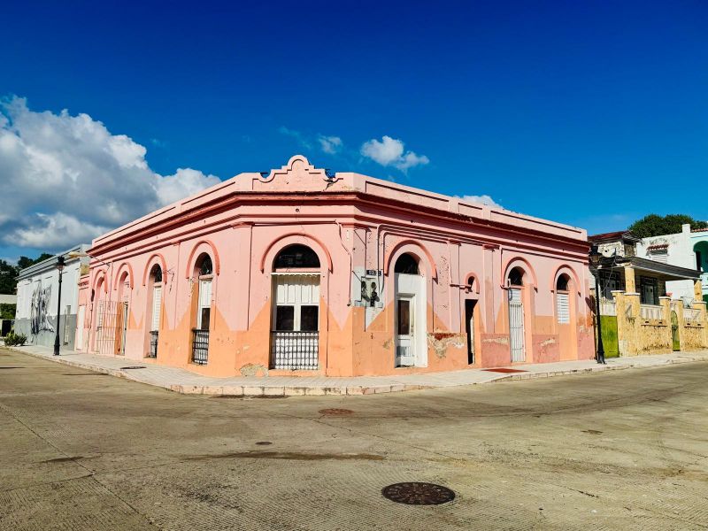 72 Calle Torres Esquina Sol Ponce 00730 PR