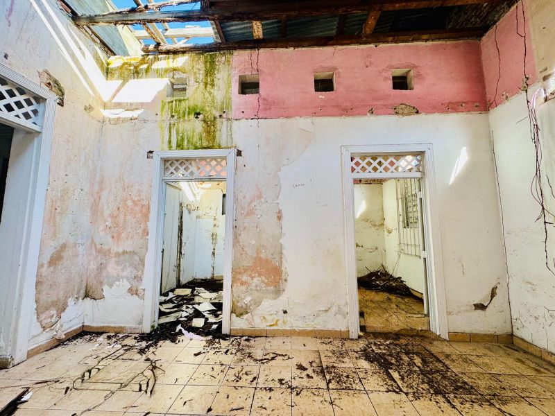 72 Calle Torres Esquina Sol Ponce 00730 PR