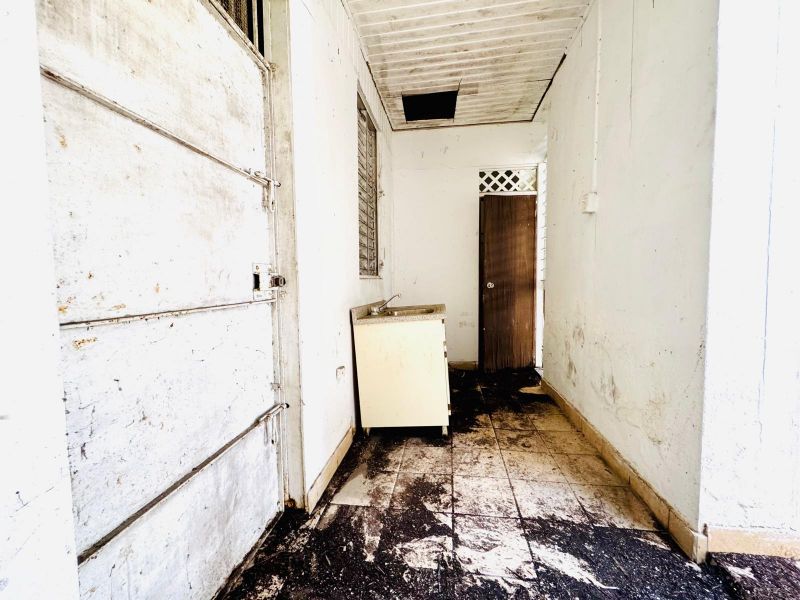 72 Calle Torres Esquina Sol Ponce 00730 PR