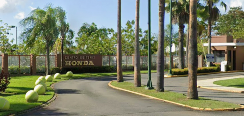 #2 Calle Crisantemo Golden Hills Bayamon 00956 PR