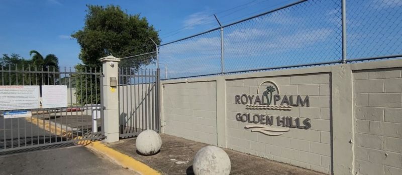 #2 Calle Crisantemo Golden Hills Bayamon 00956 PR