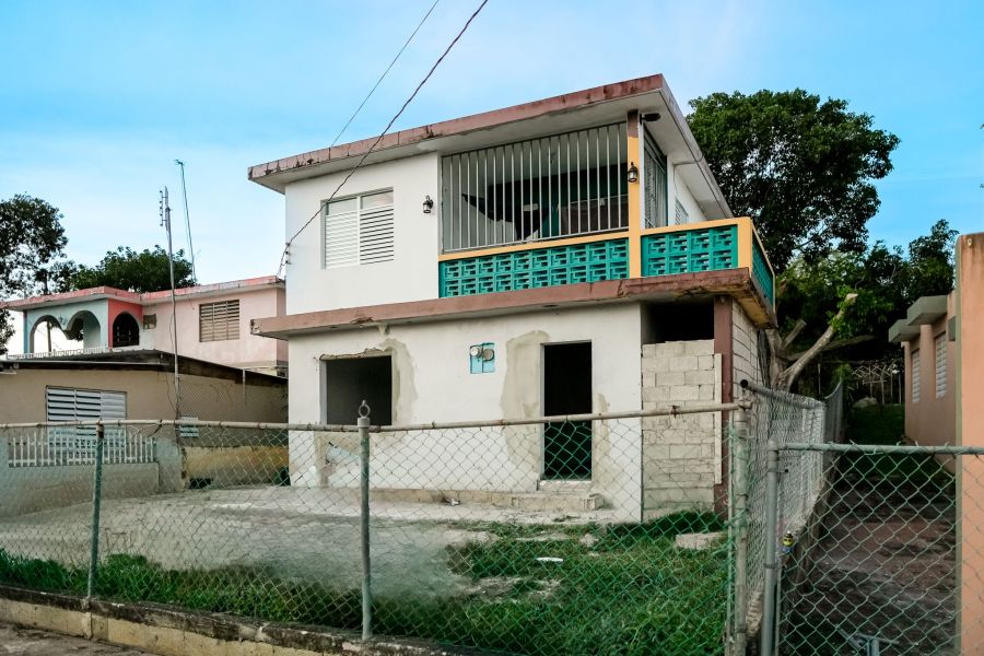 Bo Santa Rosa Calle G #112 Hatillo 00659 PR