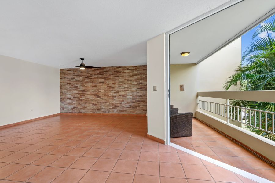 Cond Parque Real 30 Avenida Juan Carlos De Borbon, Guaynabo - 4