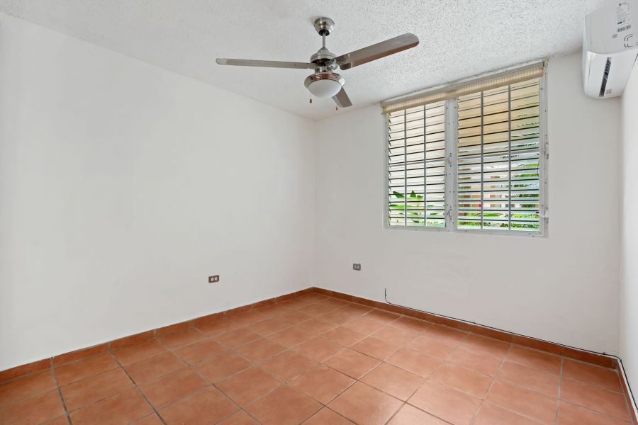 Cond Parque Real 30 Avenida Juan Carlos De Borbon, Guaynabo - 14