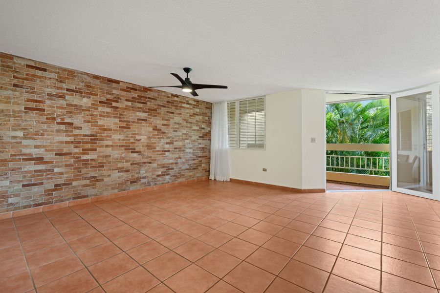 Cond Parque Real 30 Avenida Juan Carlos De Borbon, Guaynabo - 9
