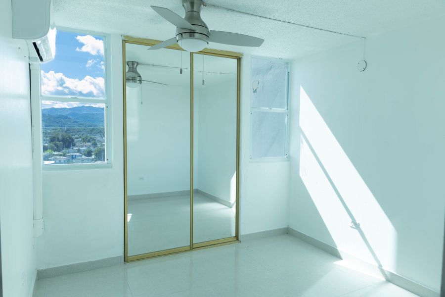 Cond Caguas Towers Apt 1203 Caguas 00725 PR