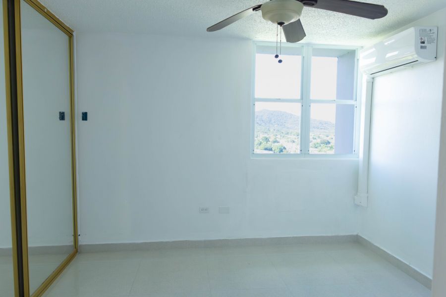 Cond Caguas Towers Apt 1203 Caguas 00725 PR