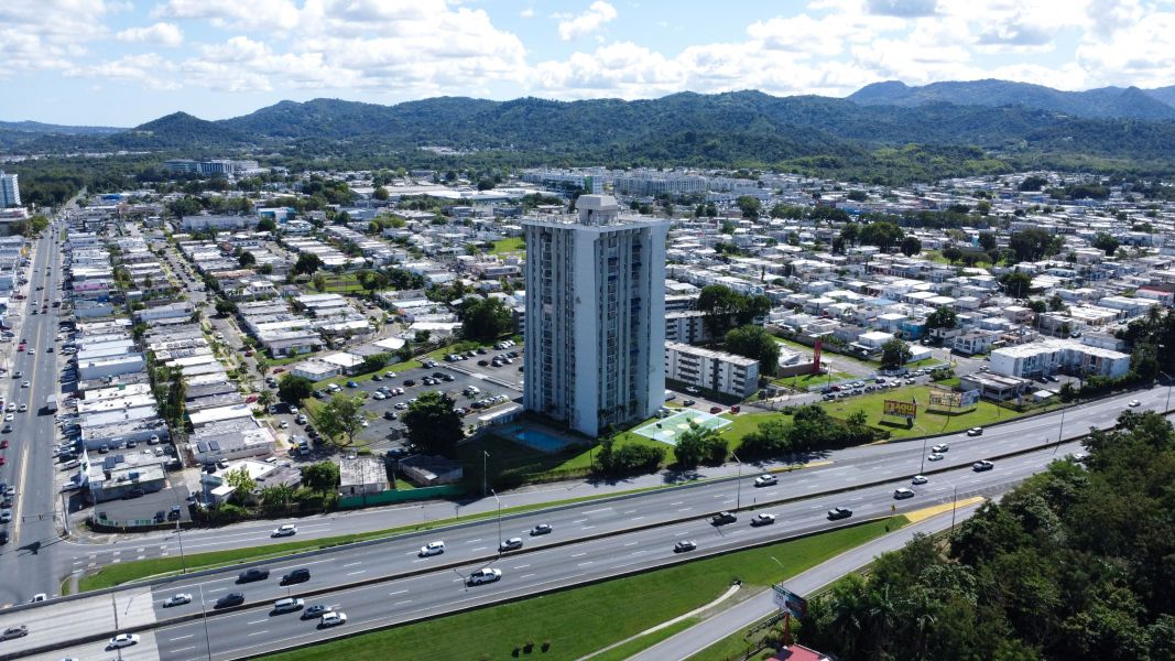 Cond Caguas Towers Apt 1203 Caguas 00725 PR