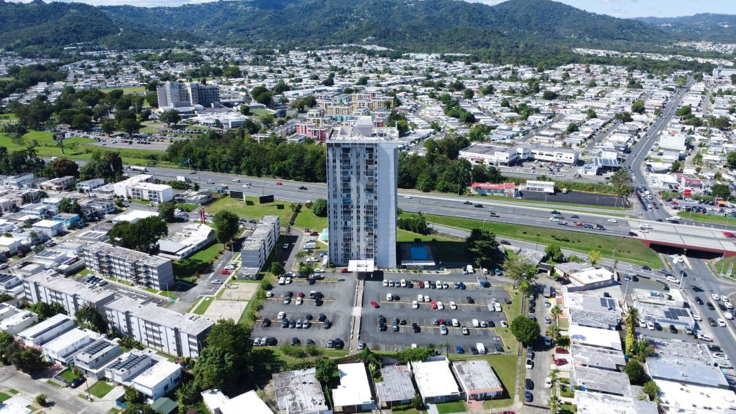 Cond Caguas Towers Apt 1203 Caguas 00725 PR