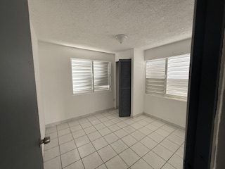 Urb Villa Caliz 1 Calle Riqueza 24 Caguas 00725 PR