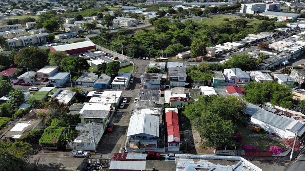 Calle Retiro Esquina Palmer  # 22 Guayama 00784 PR