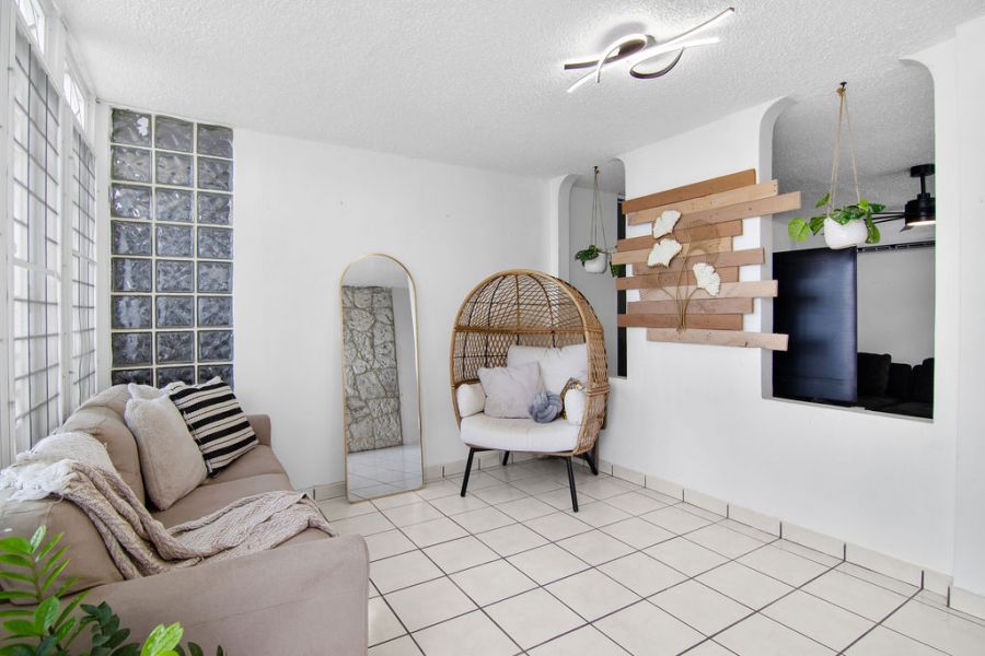 Urb Versalles Calle 14 O-10 Bayamon 00959 PR