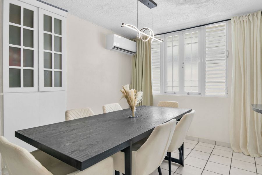 Urb Versalles Calle 14 O-10 Bayamon 00959 PR