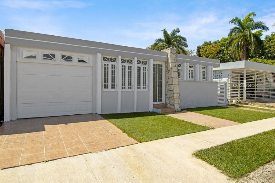 Urb Versalles Calle 14 O-10 Bayamon 00959 PR