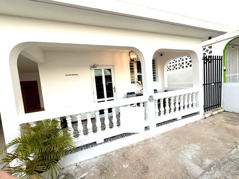 18 Calle San Rafael Pueblo Luquillo 00773 PR
