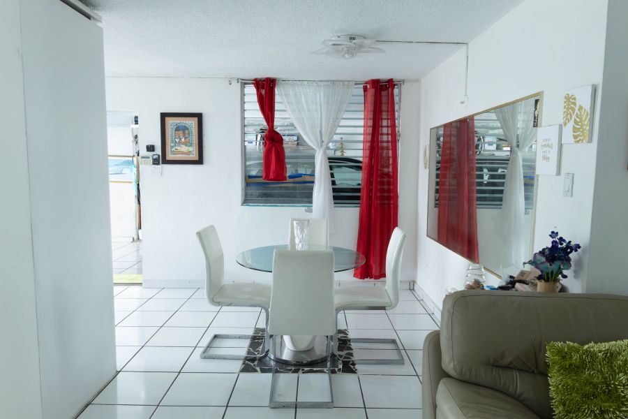 Urb Levittown Lakes N1383 Paseo Dorcas Toa Baja 00949 PR