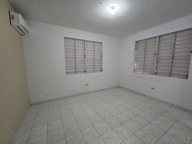 Urb Garcia Calle Del Pilar 155, Aguadilla - 12