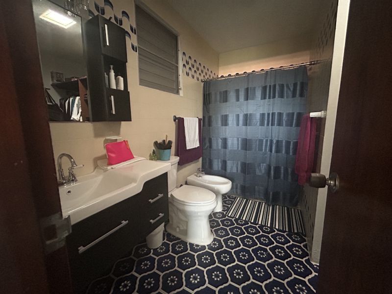 Carr 830 Km 0.7 Bo Cerro Gordo Bayamon 00957 PR