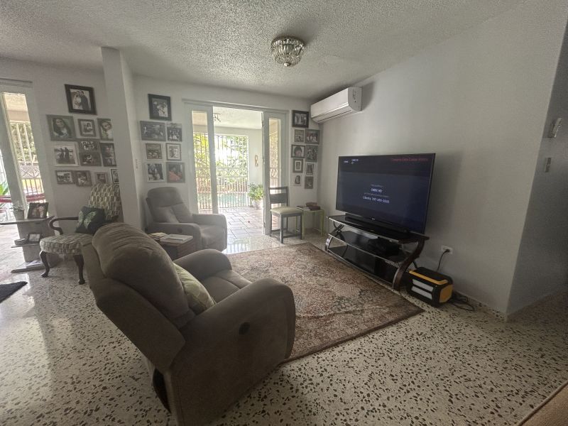 Carr 830 Km 0.7 Bo Cerro Gordo Bayamon 00957 PR