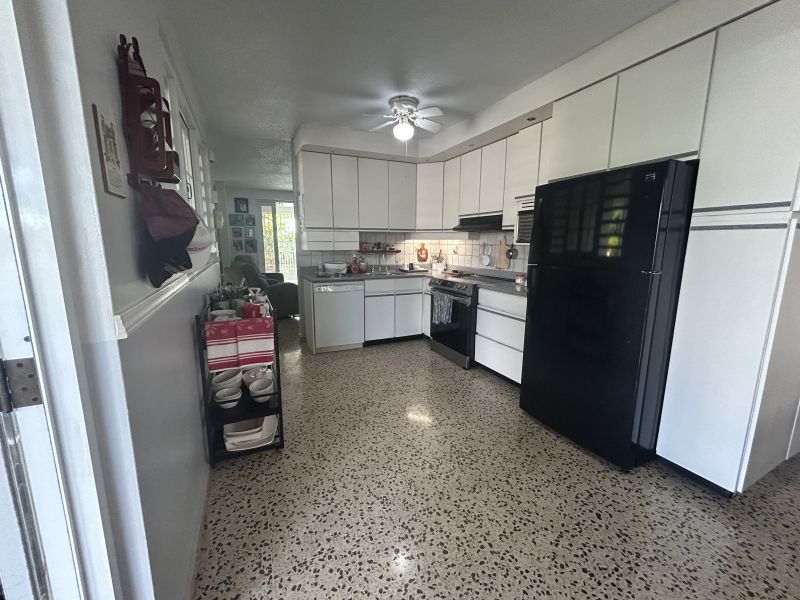 Carr 830 Km 0.7 Bo Cerro Gordo Bayamon 00957 PR