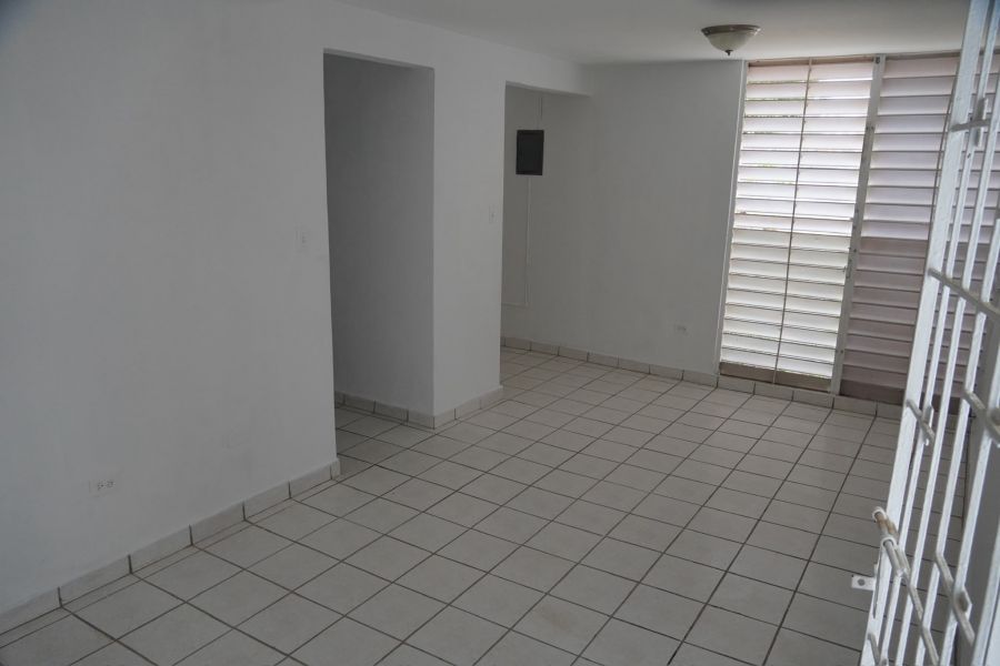 Cond Jardines De Sabana Llana Apt 203-2a Calle Bon, San Juan - 3