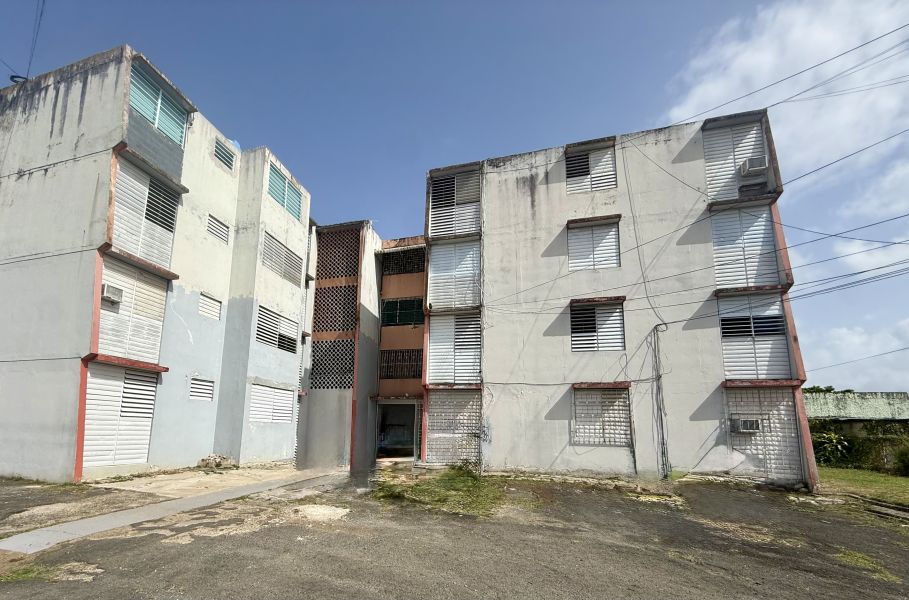 Cond Jardines De Sabana Llana Apt 203-2a Calle Bon, San Juan - 1