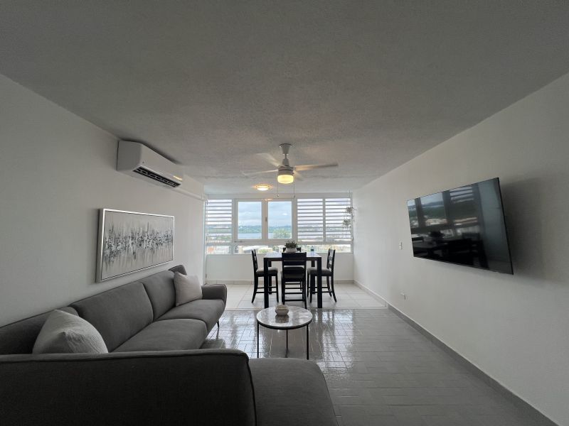 Cond Laguna Gardens Iii Apt 6h Carolina 00979 PR
