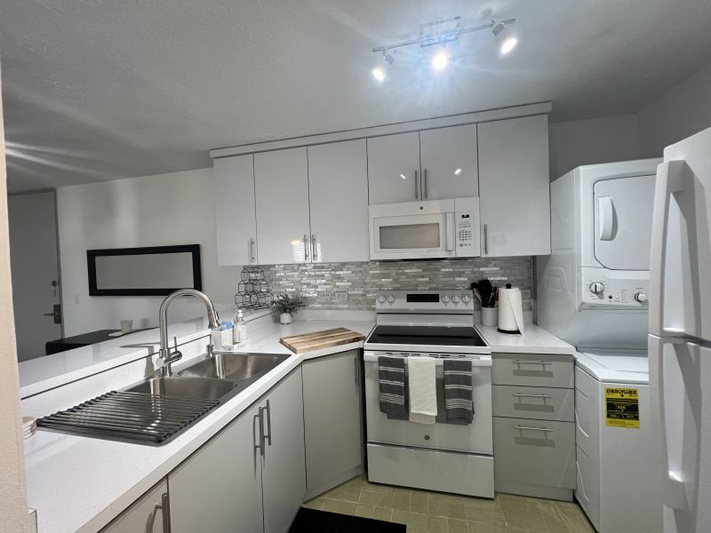 Cond Laguna Gardens Iii Apt 6h Carolina 00979 PR