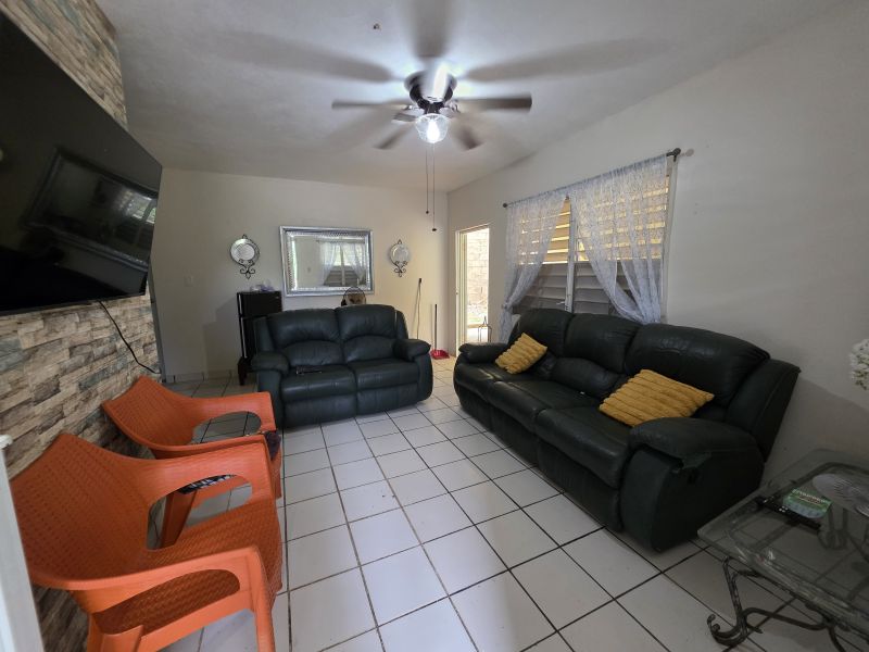 Bo Pugnado 3st #84 Sector Pinzon Manati 00674 PR