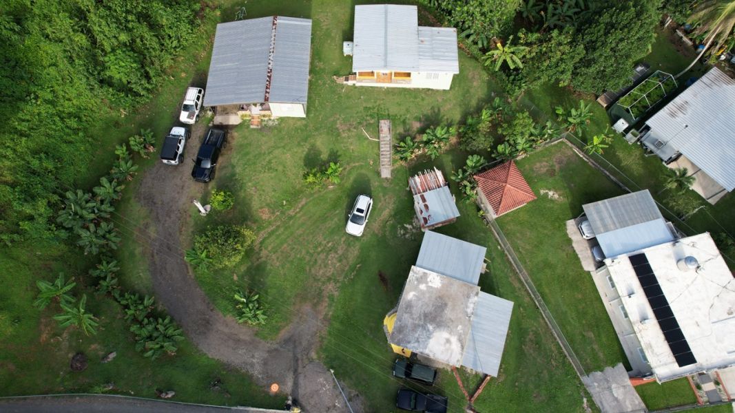 Barrio Collores Km 7.9 Carr 512 Juana Diaz 00795 PR