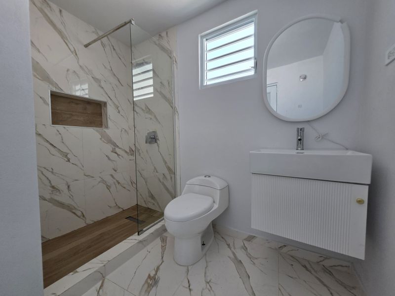 681 Bo Islote Jarealito #51 Arecibo 00650 PR