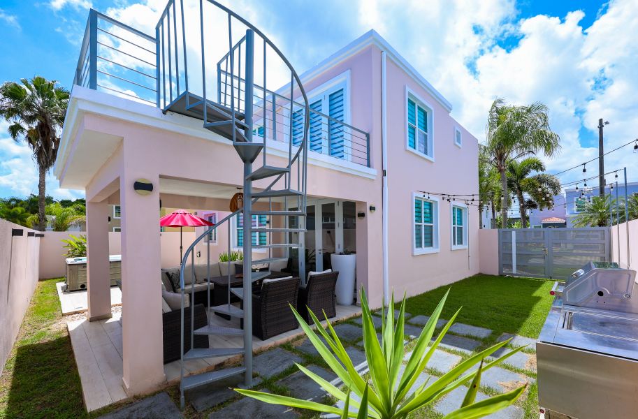 Urb Las Palmas De Cerro Gordo D3 Vega Alta 00692 PR