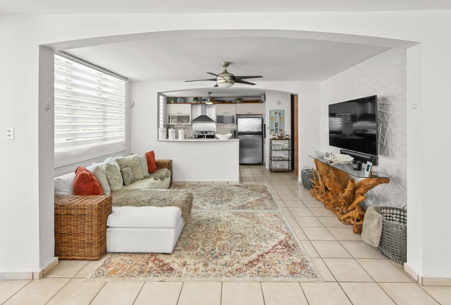 Urb Las Palmas De Cerro Gordo D3 Vega Alta 00692 PR