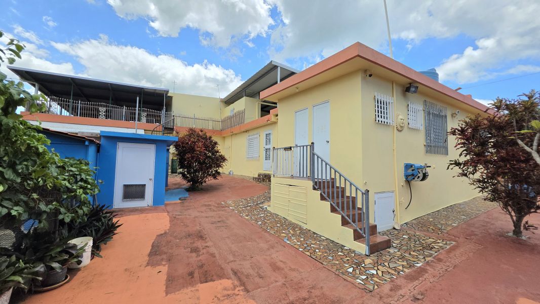 Com Mantilla Calle 1 Bzn 93 Arenales Alto, Isabela - 35