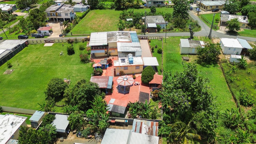 Com Mantilla Calle 1 Bzn 93 Arenales Alto, Isabela - 41