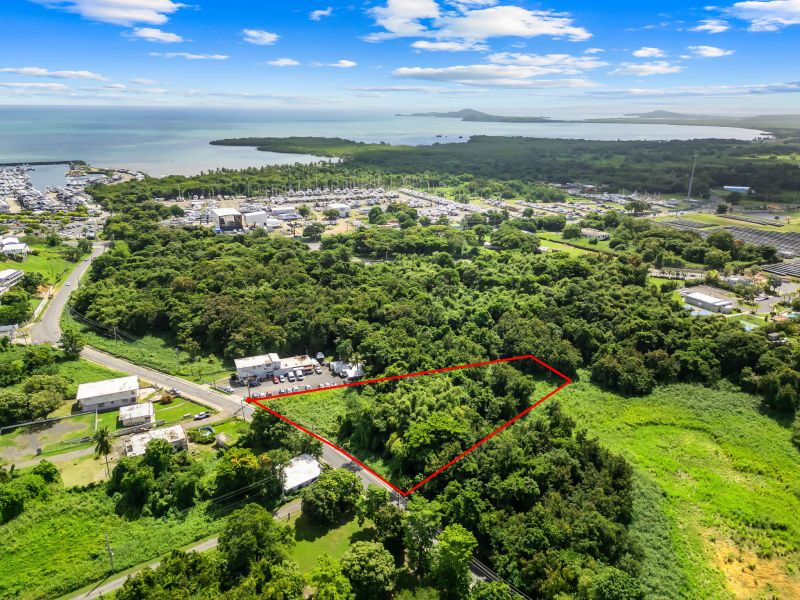 Carretera 982 Km 0.3 Bo. Demajaguas Fajardo 00738 PR