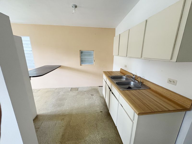 Bo Quebrada Cruz Carr 824 K6 H4 Toa Alta 00953 PR