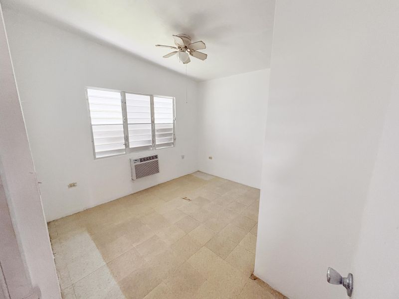 Bo Quebrada Cruz Carr 824 K6 H4 Toa Alta 00953 PR