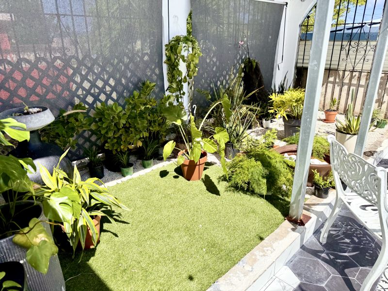 B8 Calle 8 Urb Altamira Fajardo 00738 PR