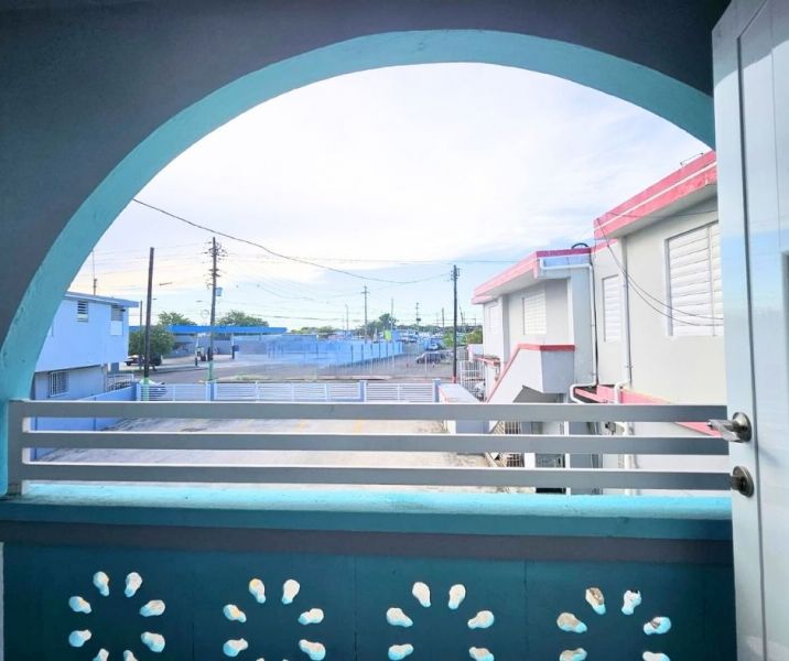105 Betances Apt #4 Vega Baja 00674 PR