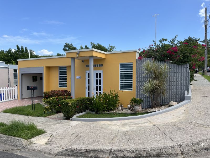 Urb Alturas De Miradero Calle Medregal #k126 Cabo Rojo 00623 PR