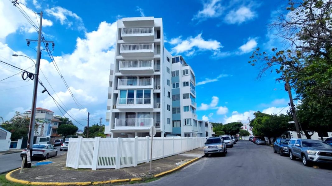 2055 Calle España Cond España Apt 602 San Juan 00911 PR