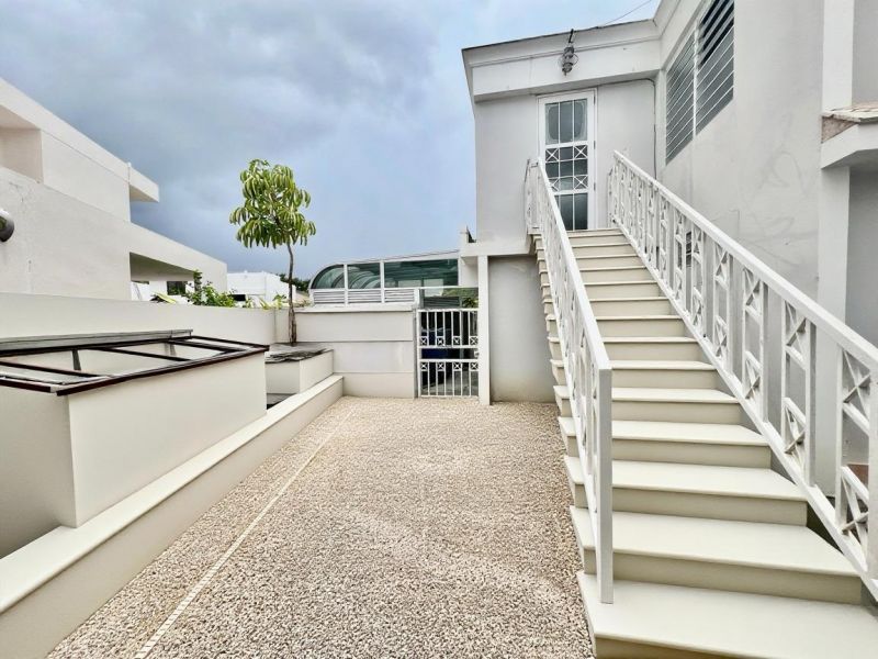 Calle 9 G12 Urb Estancias De San Fernando Carolina 00985 PR