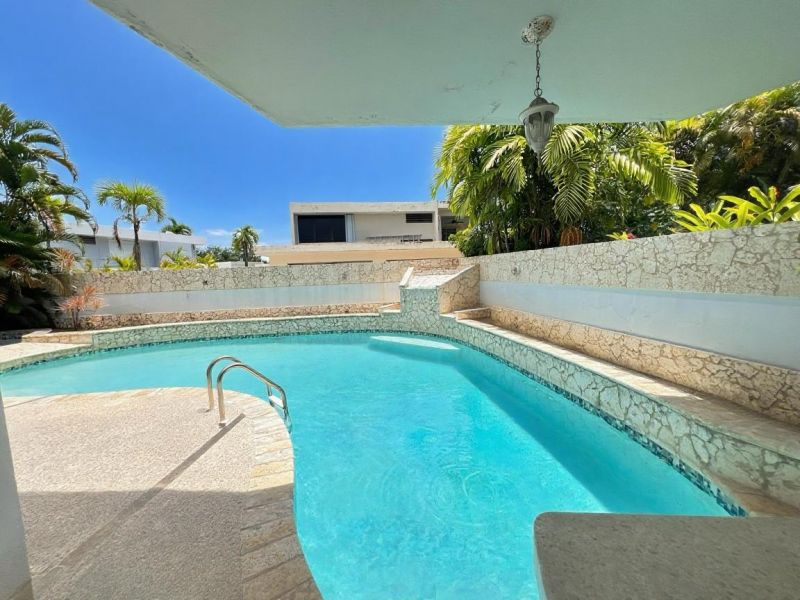 Calle 9 G12 Urb Estancias De San Fernando Carolina 00985 PR