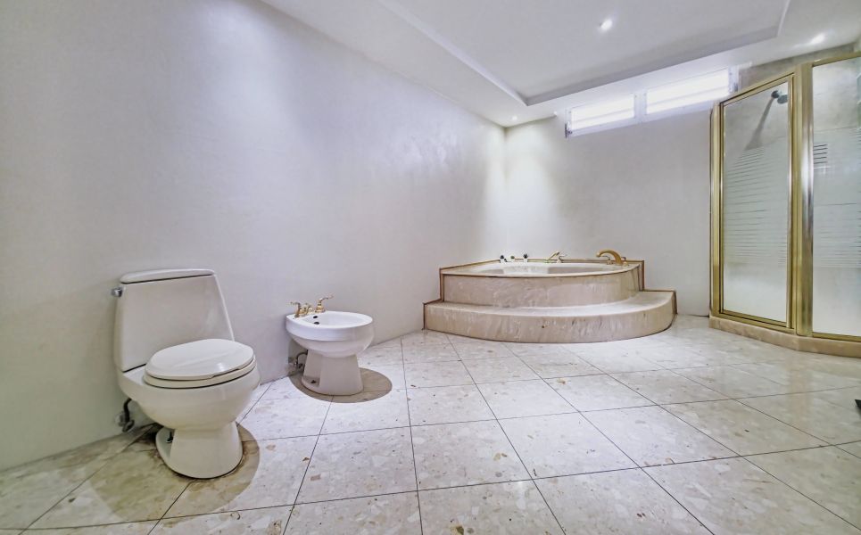 Calle 9 G12 Urb Estancias De San Fernando Carolina 00985 PR