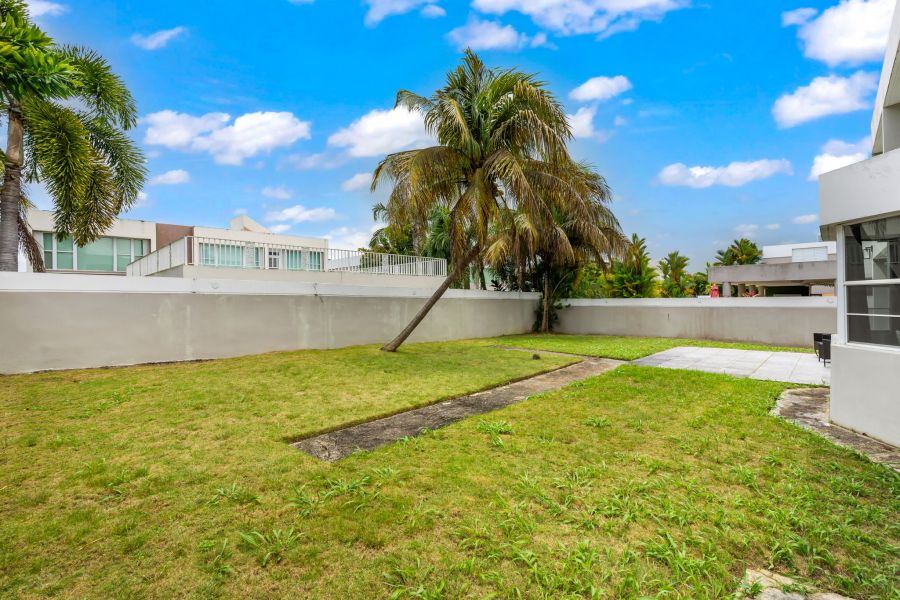 335 Calle Tiburon Urb Paseo Las Olas, Dorado - 34