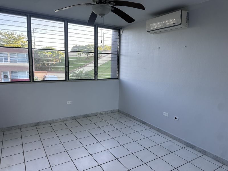 Urb Villa Del Monte Calle Monte Alto 305 Toa Alta 00953 PR