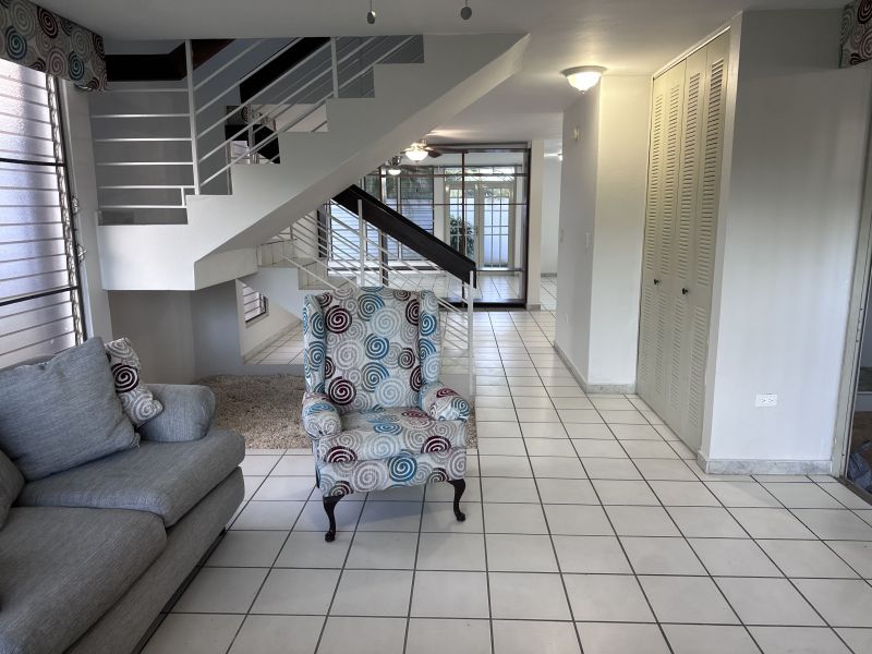 Urb Villa Del Monte Calle Monte Alto 305 Toa Alta 00953 PR